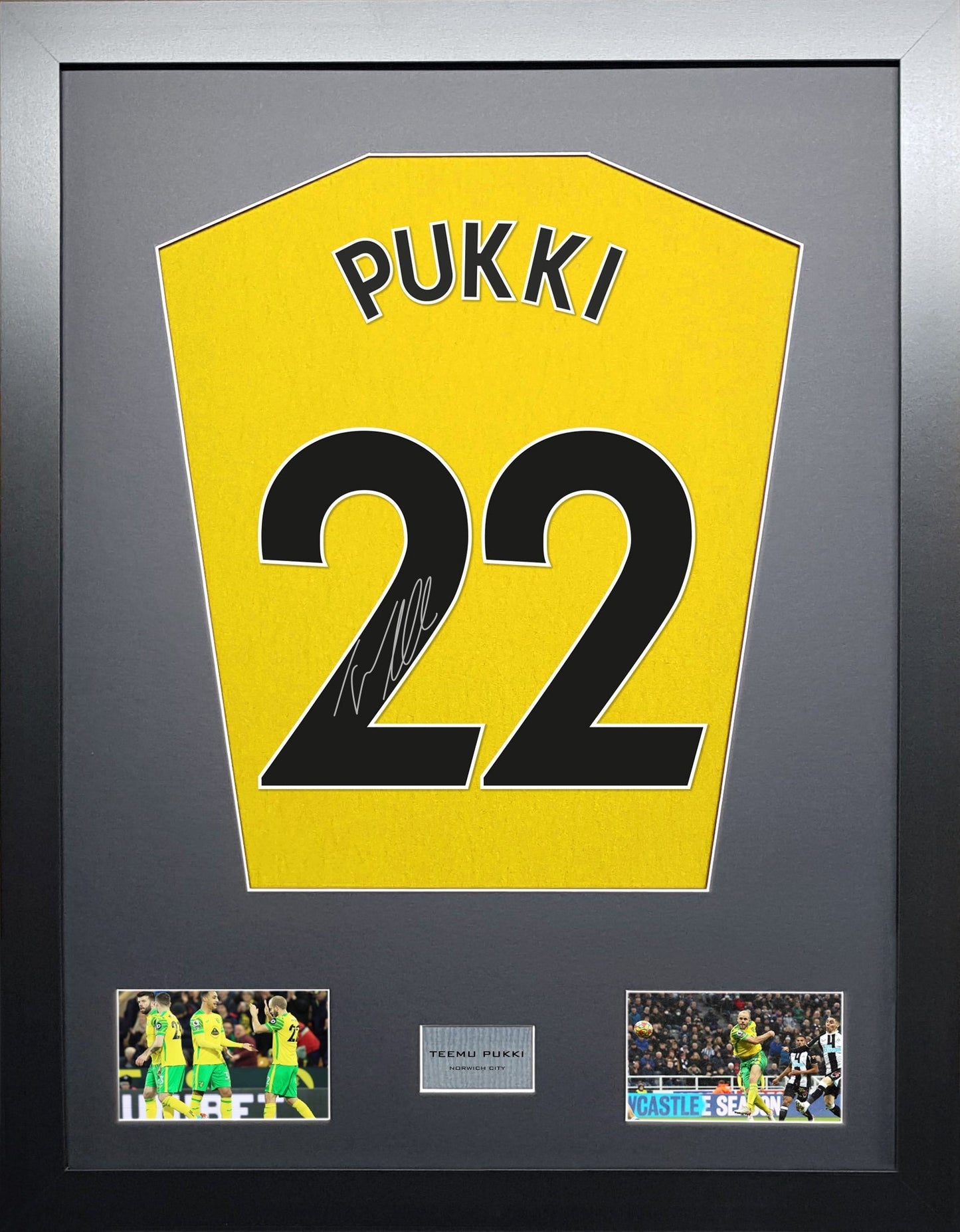 Teemu Pukki Norwich signed Shirt Frame