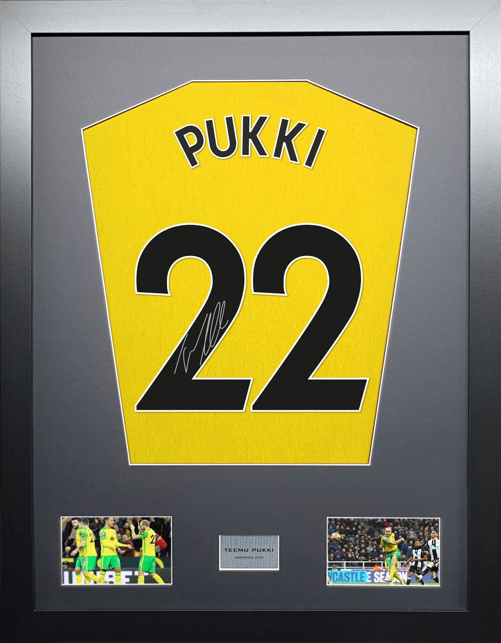 Teemu Pukki Norwich signed Shirt Frame
